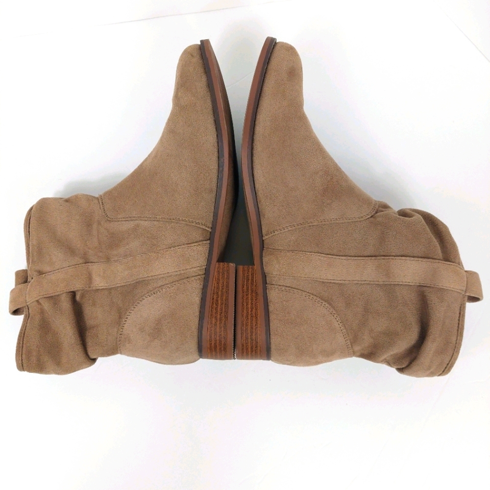 SO TAN SUEDED SLOUCH ANKLE BOOTIES SZ 9 - Picture 8 of 12